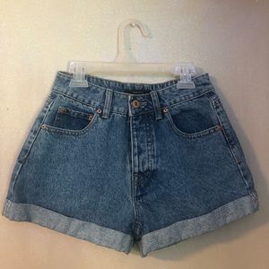 forever 21 vintage style shorts !